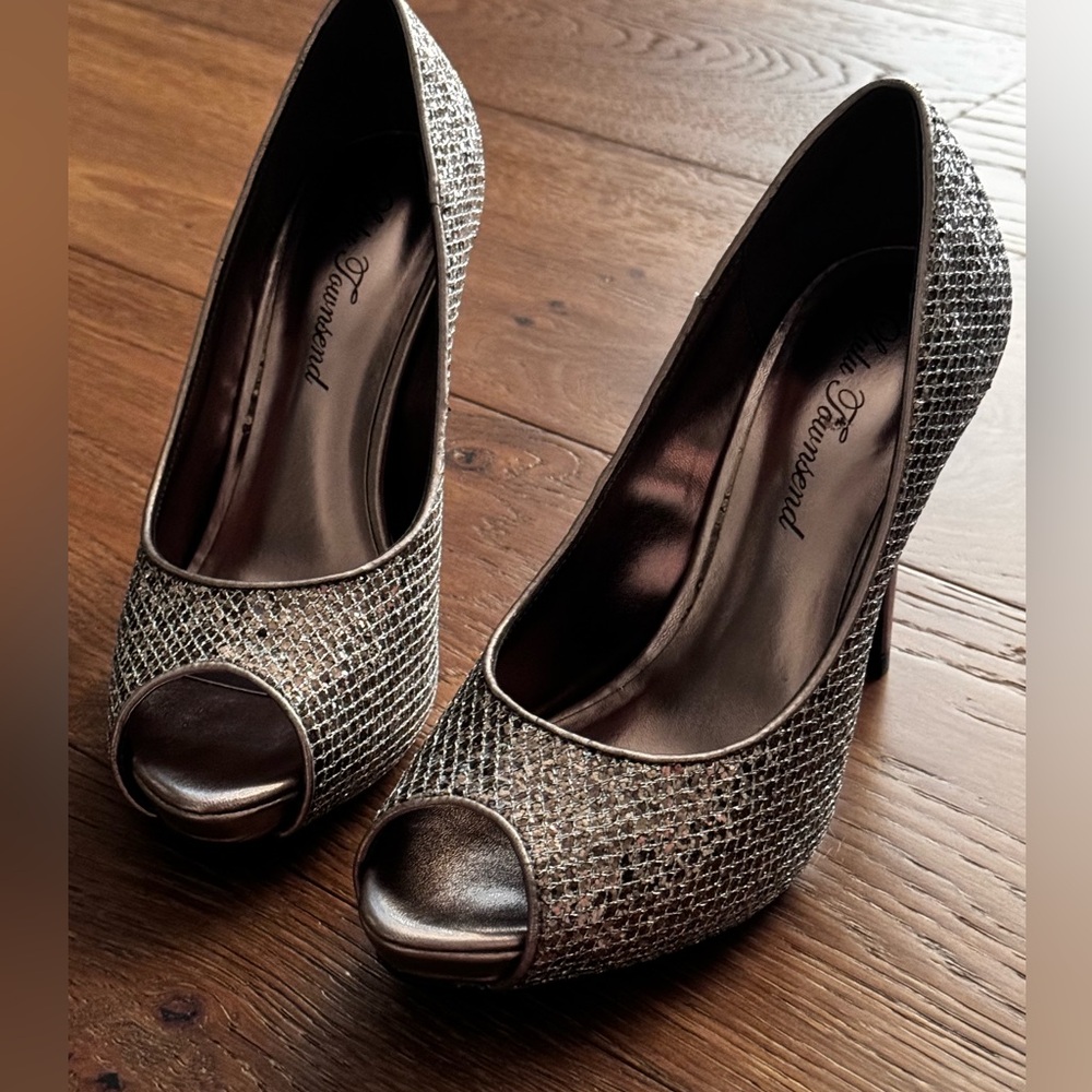 Stunning Lulu Townsend glitter heels